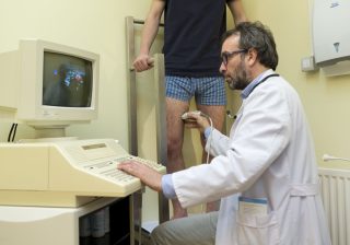 Dr Luis Franco especialista en Varices Lugo, diagnóstico Hemodinámico CHIVA